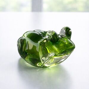 Hand Blown Green Glass Frog Figurine Art Glass Paperweight Vtg MCM Art Decor